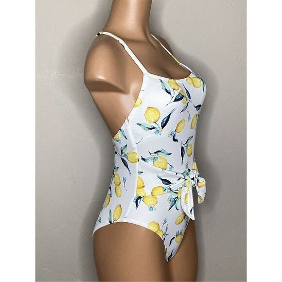 New. Jessica Simpson lemons swimsuit. Medium. Retails $98 - Picture 5 of 10